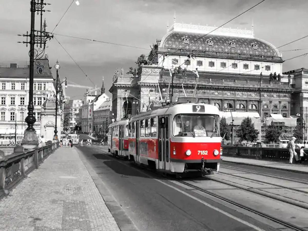 Ground Floor Apartment Prague Luaran gambar